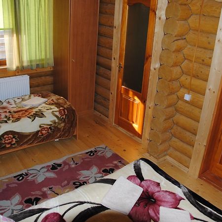 ホテル Крокус Мія スラブスク エクステリア 写真