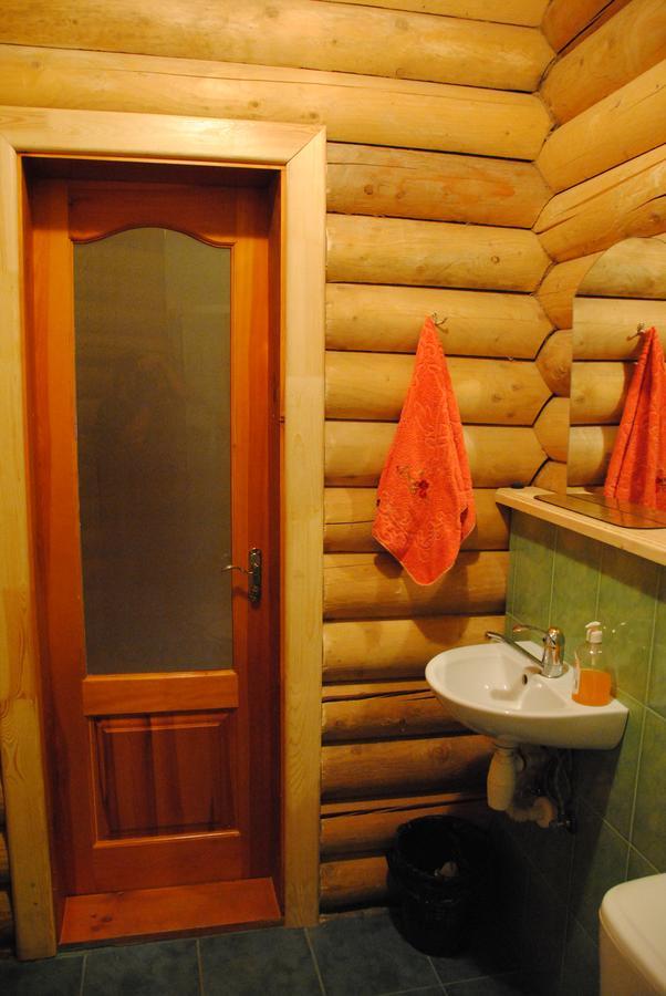 ホテル Крокус Мія スラブスク エクステリア 写真
